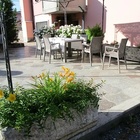 Laura Bed & Breakfast