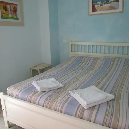 Bed & Breakfast Laura *